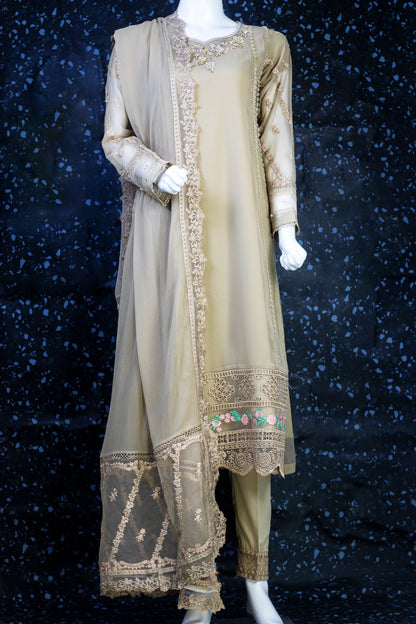 Elegant Straight Chiffon Ensemble with Grip-Style Trouser & Dupatta