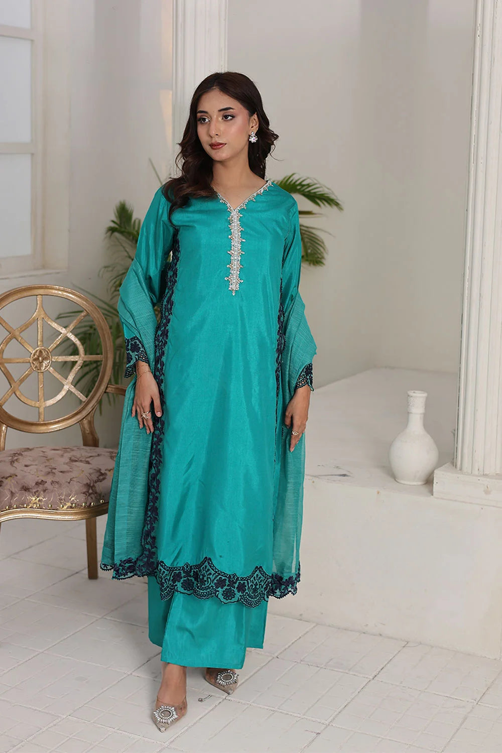 Embroidered Raw Silk Kurta Set with Plazzo & Net Dupatta