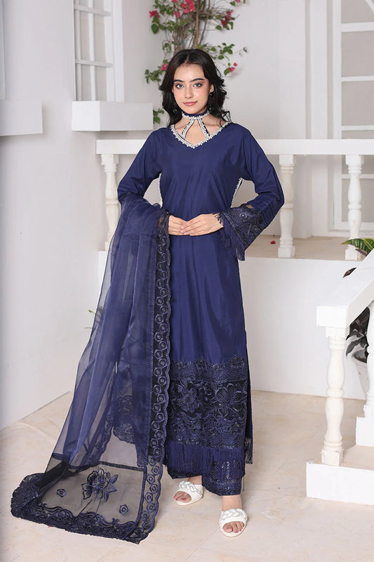 Elegant Long Silk Kurta with Embroidered Net Dupatta