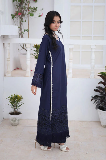Elegant Long Silk Kurta with Embroidered Net Dupatta