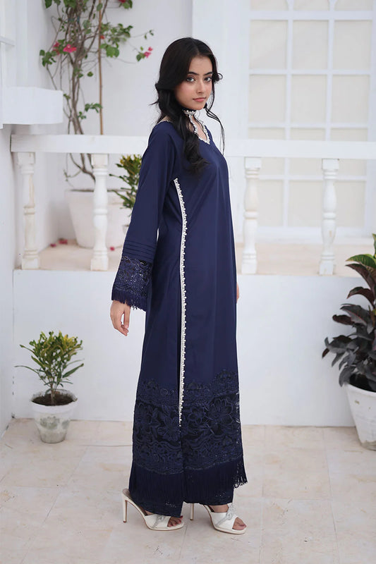 Elegant Long Silk Kurta with Embroidered Net Dupatta