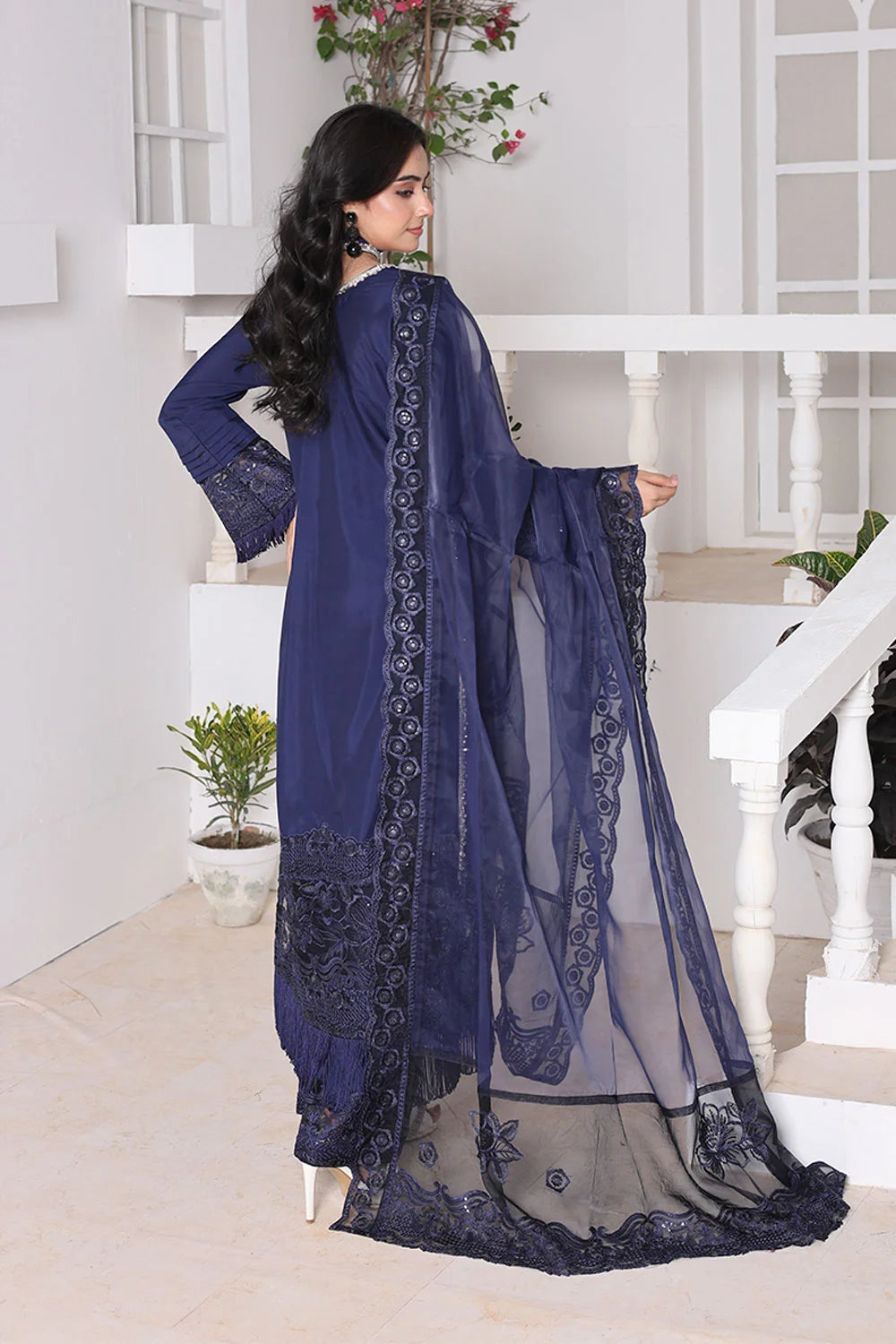 Elegant Long Silk Kurta with Embroidered Net Dupatta