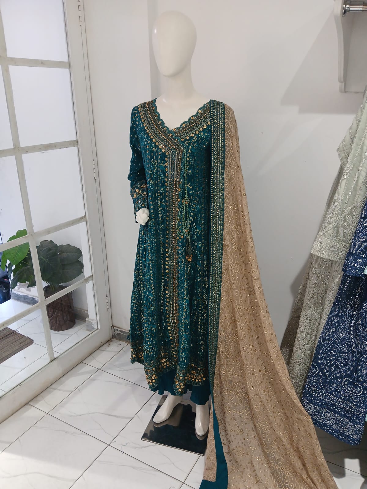 Zarq-e-Teal