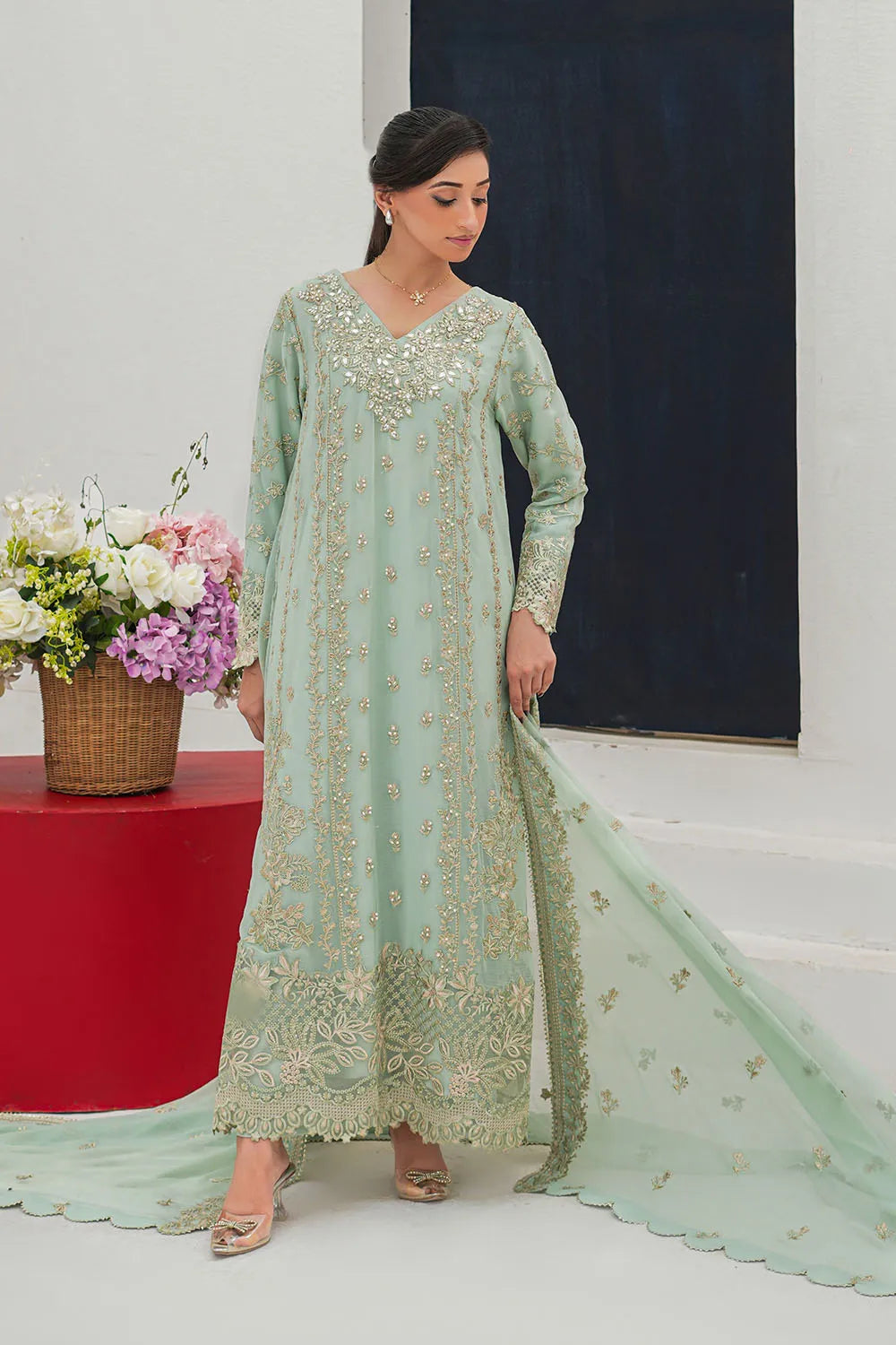 Embroidered 3-piece Pakistani suit in mint and onion pink with a straight-cut chiffon kurta, Malai lining, straight Grip trousers and chiffon dupatta