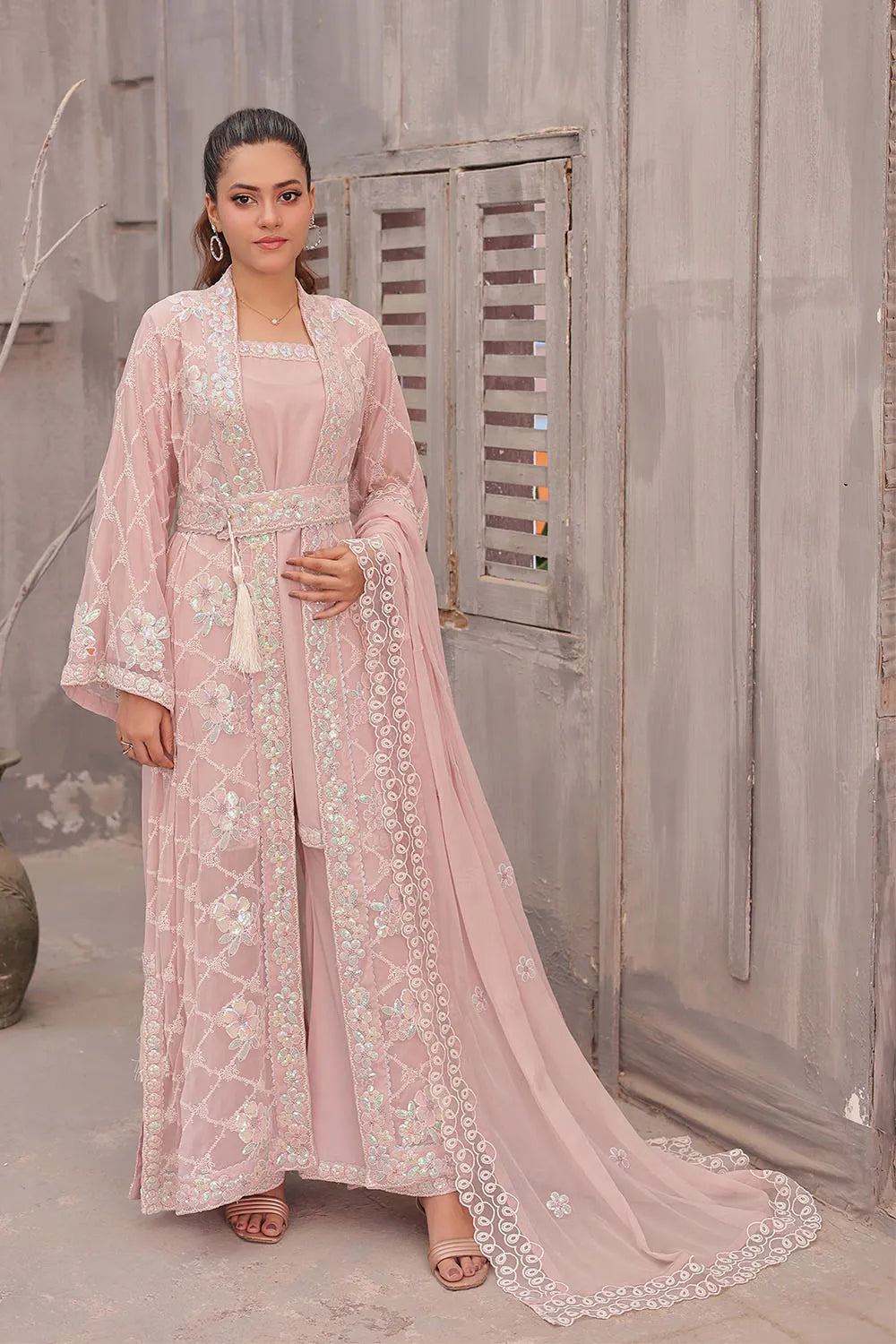 Luxury Silk Embroidered 4-Piece Outfit – Pastel Pink Ensemble
