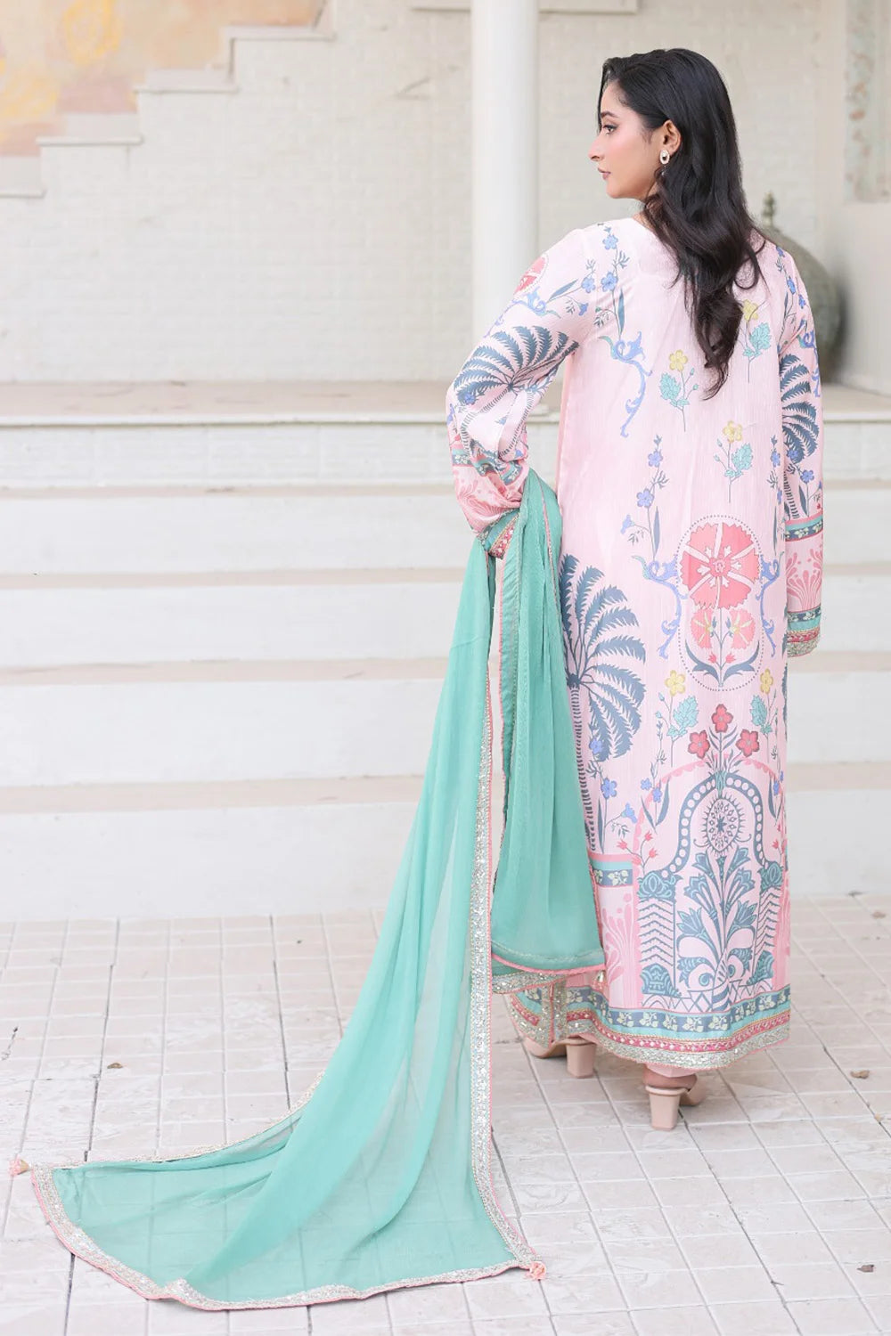 Pink printed 3-piece Pakistani suit with long Bana Dora kaftan, straight Bana Dora trousers and chiffon dupatta