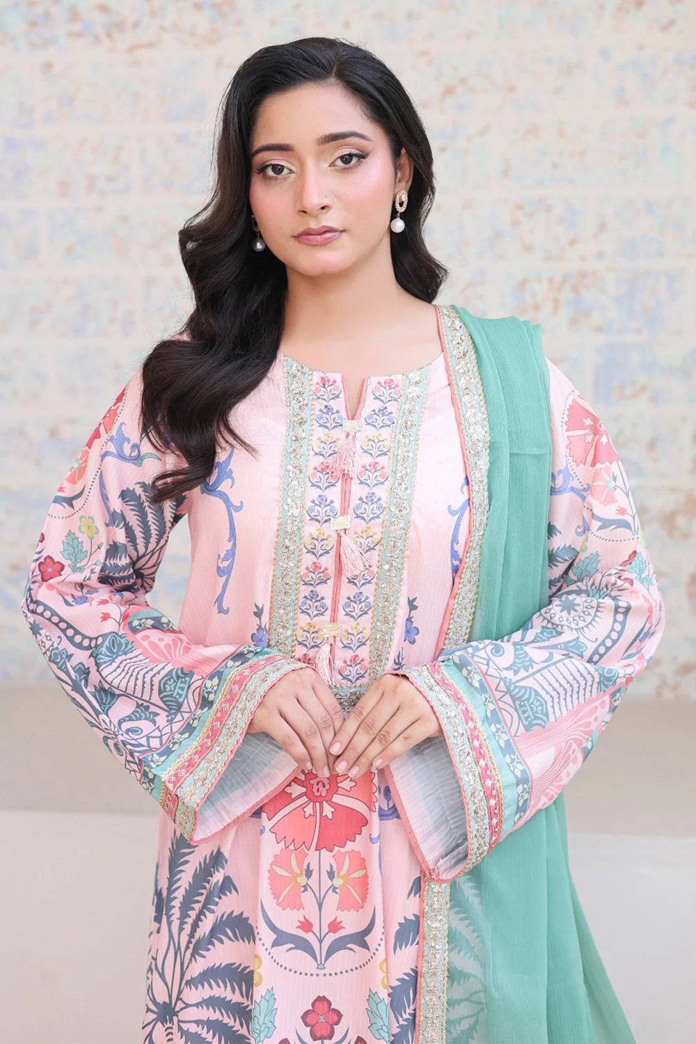 Pink printed 3-piece Pakistani suit with long Bana Dora kaftan, straight Bana Dora trousers and chiffon dupatta