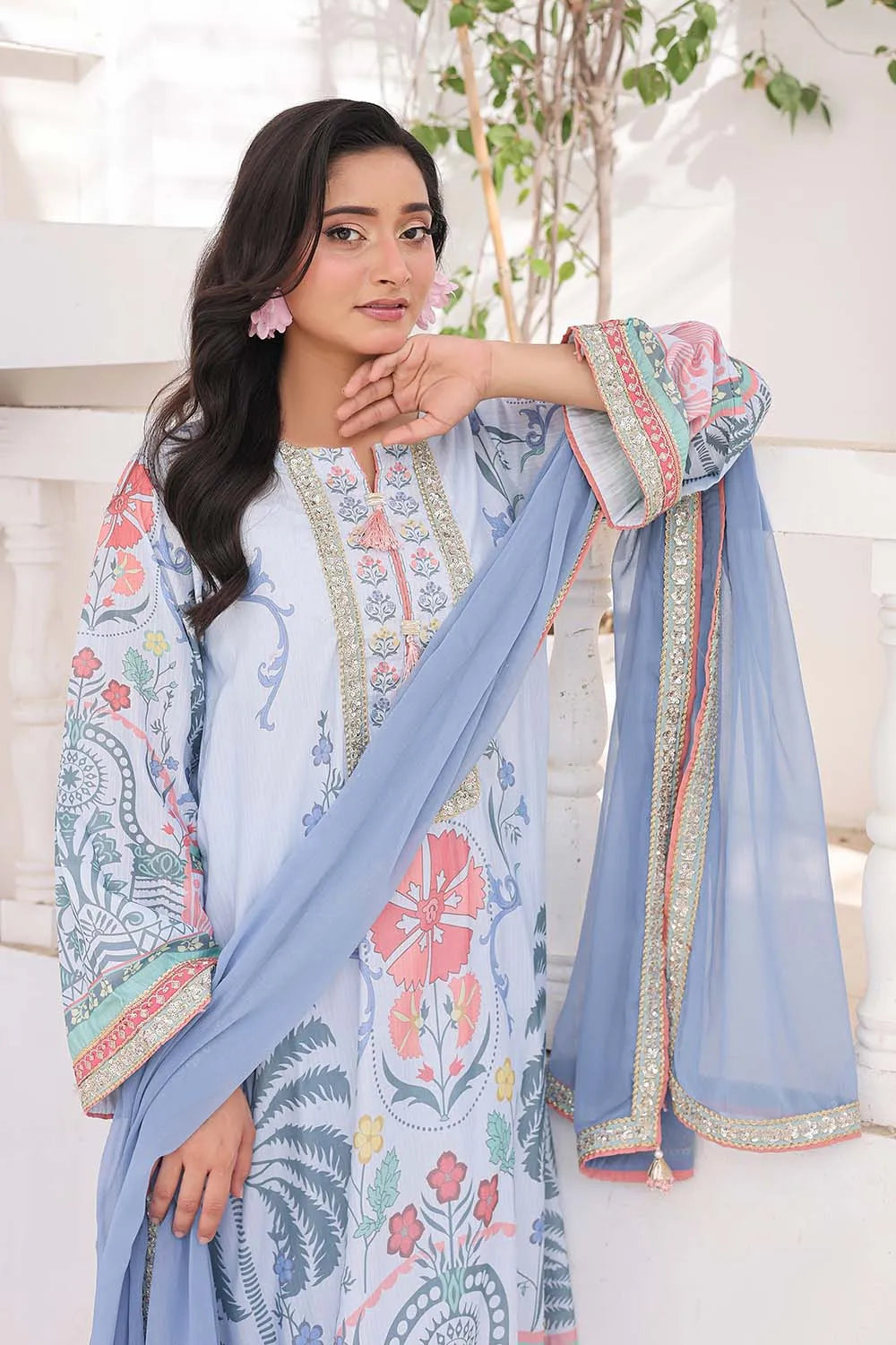 Sky blue 3-piece Pakistani suit featuring a long Bana Dora kaftan, straight Bana Dora trousers and a printed chiffon dupatta