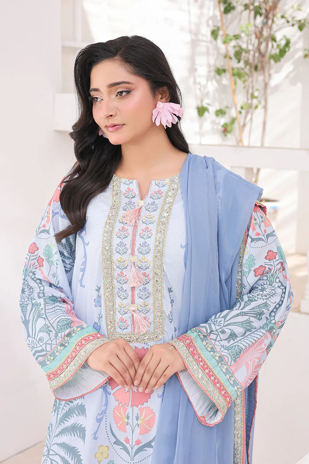 Sky blue 3-piece Pakistani suit featuring a long Bana Dora kaftan, straight Bana Dora trousers and a printed chiffon dupatta
