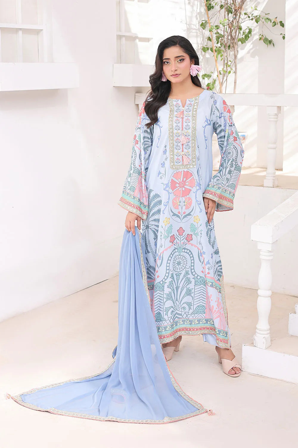 Sky blue 3-piece Pakistani suit featuring a long Bana Dora kaftan, straight Bana Dora trousers and a printed chiffon dupatta