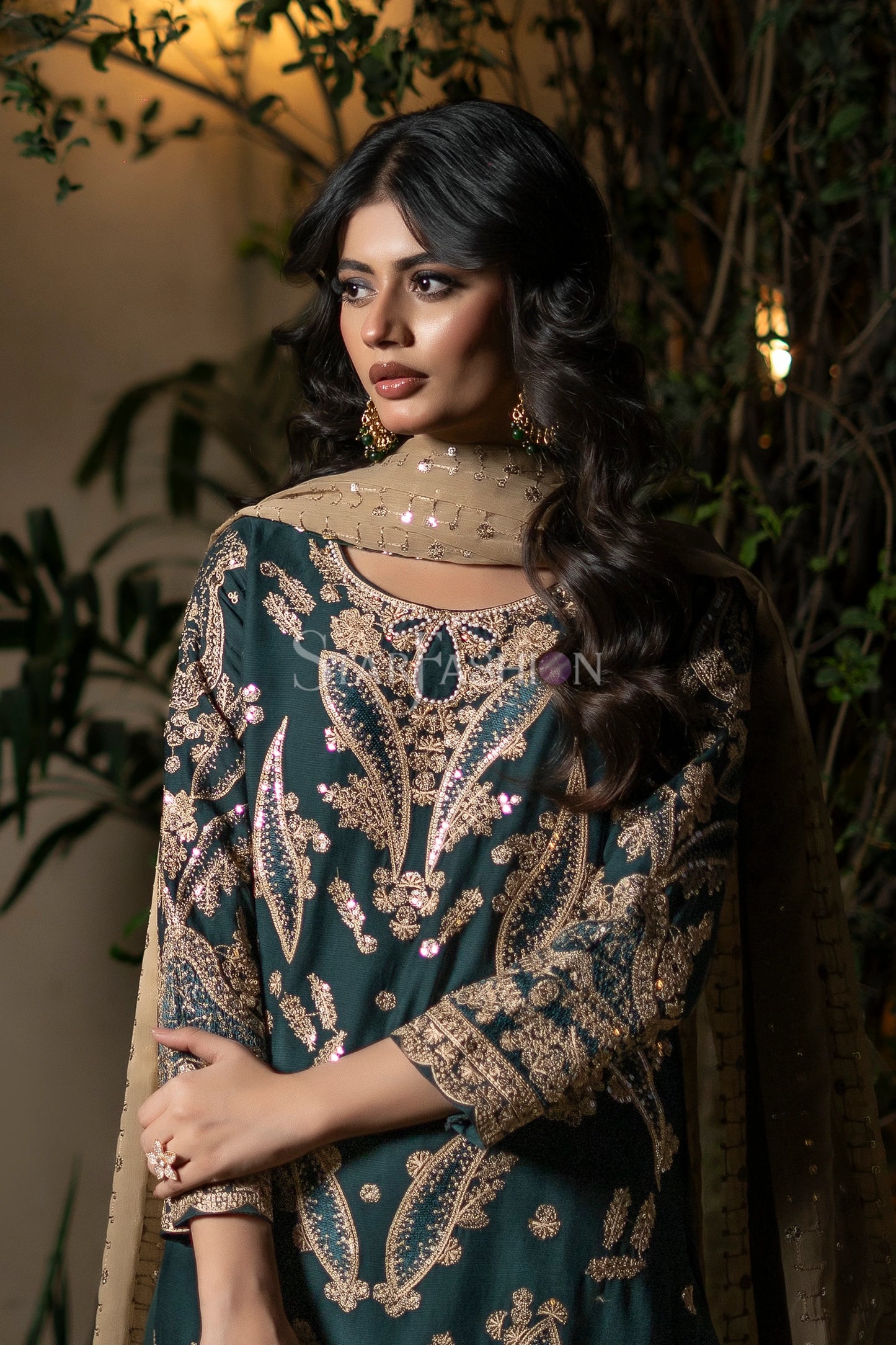 Front view of bottle green chiffon straight shirt – SF-1175.