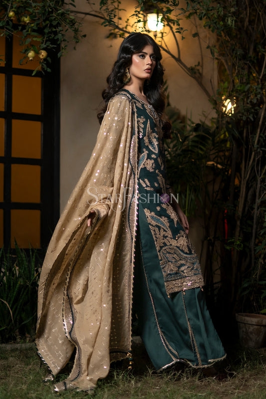 Close-up of embroidered neckline on bottle green chiffon shirt – SF-1175