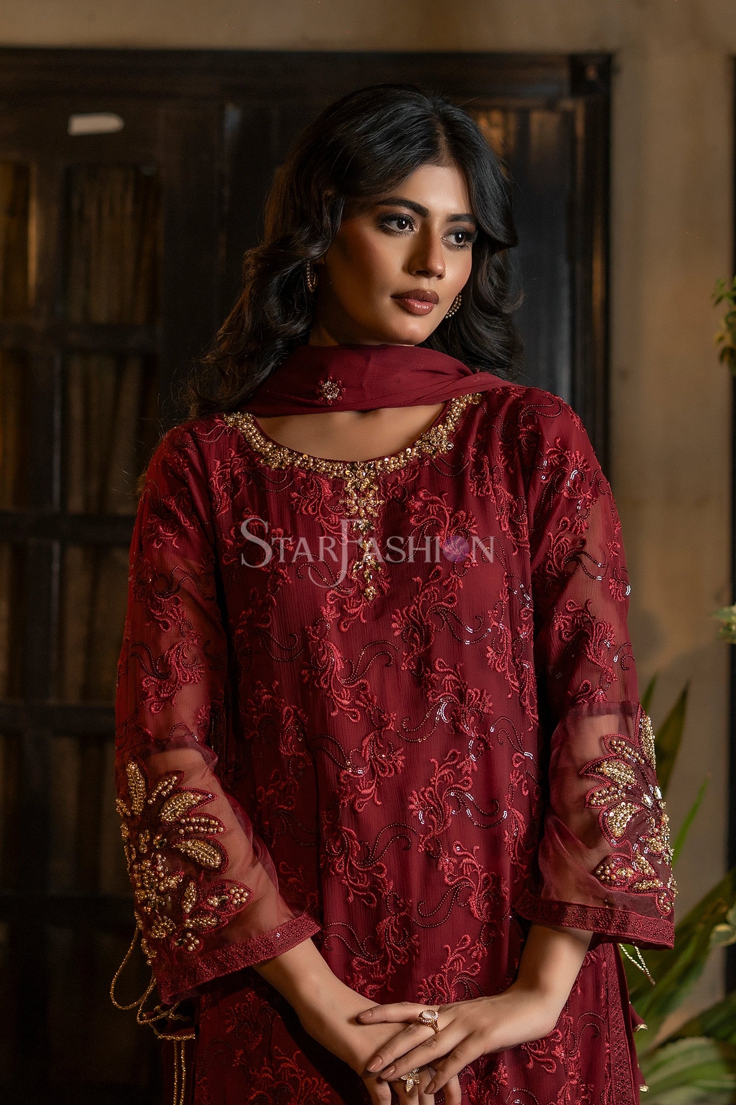 Fabric and embroidery detail on maroon chiffon luxury pretwear – SF-2424.