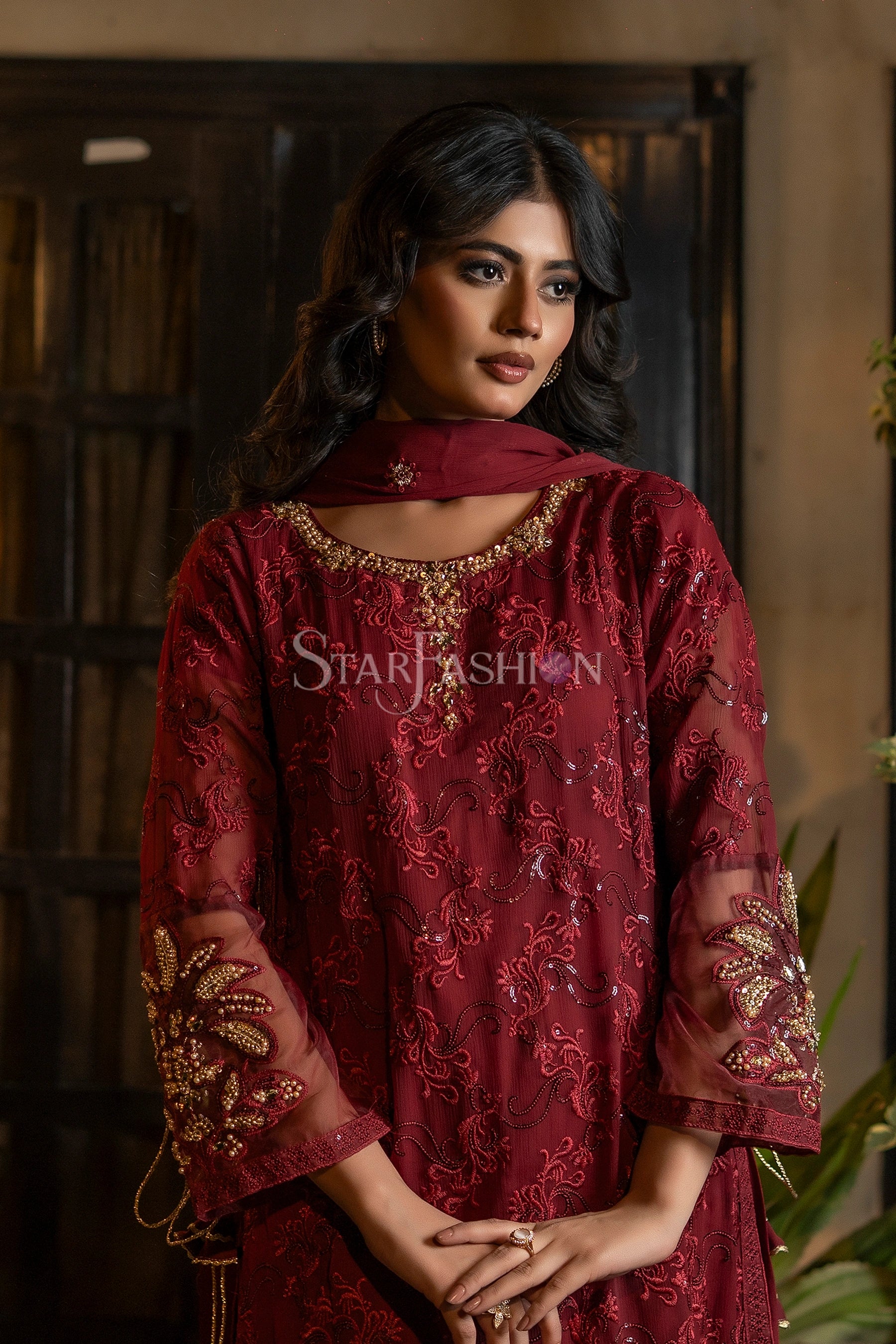Fabric and embroidery detail on maroon chiffon luxury pretwear – SF-2424.